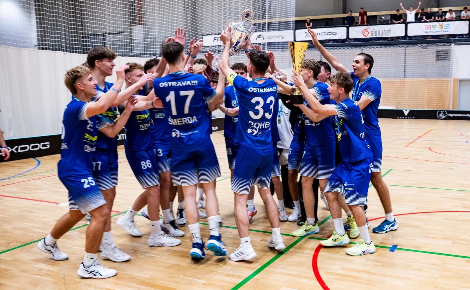 Slovak Floorball Cup oslavuje 9. ročník: Rekordná medzinárodná účasť aj premiéra Kanady