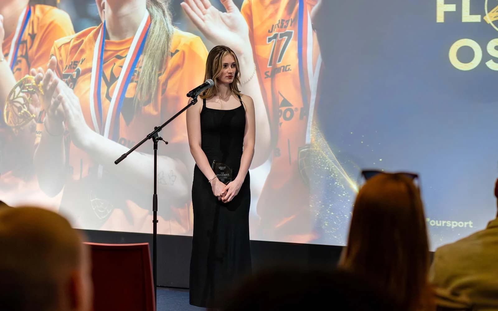 Hana Vendžúrová a Tomáš Kvasnica florbalistami roka 2025/2026