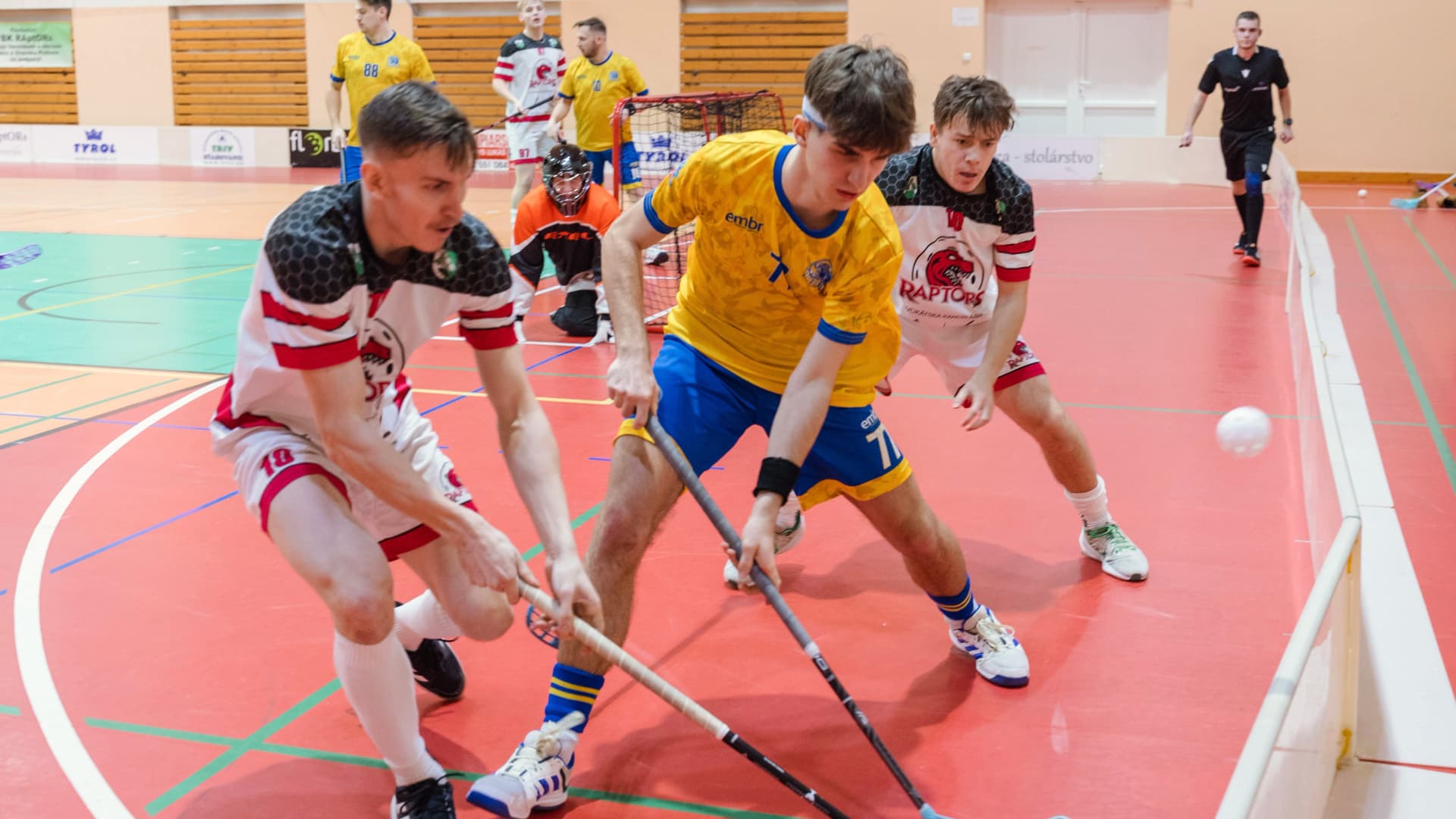 Stará Ľubovňa v boji o play-off na diaľku zvládla súboj s Topoľčanmi. Dolný Kubín víťazom základnej časti.